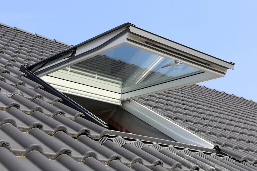 Benefits Of Hiring A Roofing Contractor For Skylights in Holmdel, NJ Benefits Of Hiring A Roofing Contractor For Skylights in Holmdel, NJ